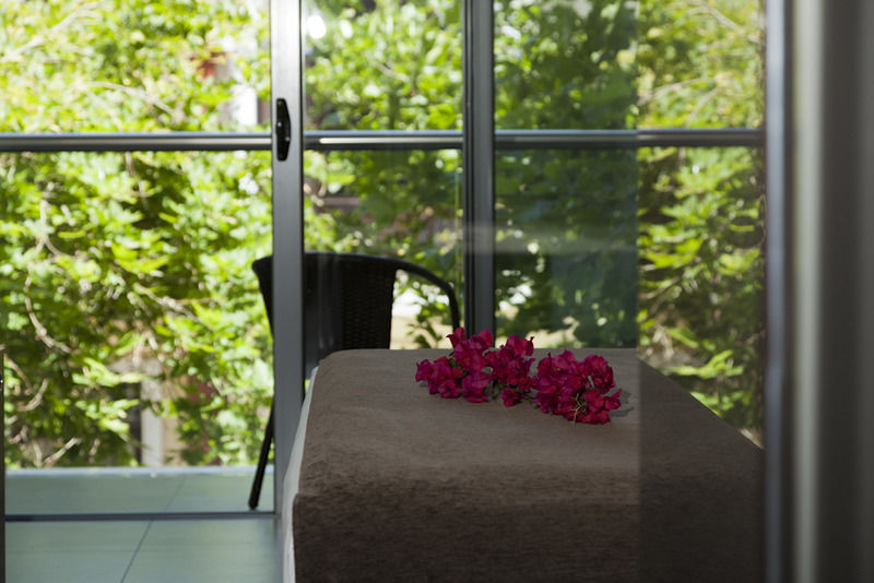 Oktober Downtown Boutique Hotel Rhodes City エクステリア 写真