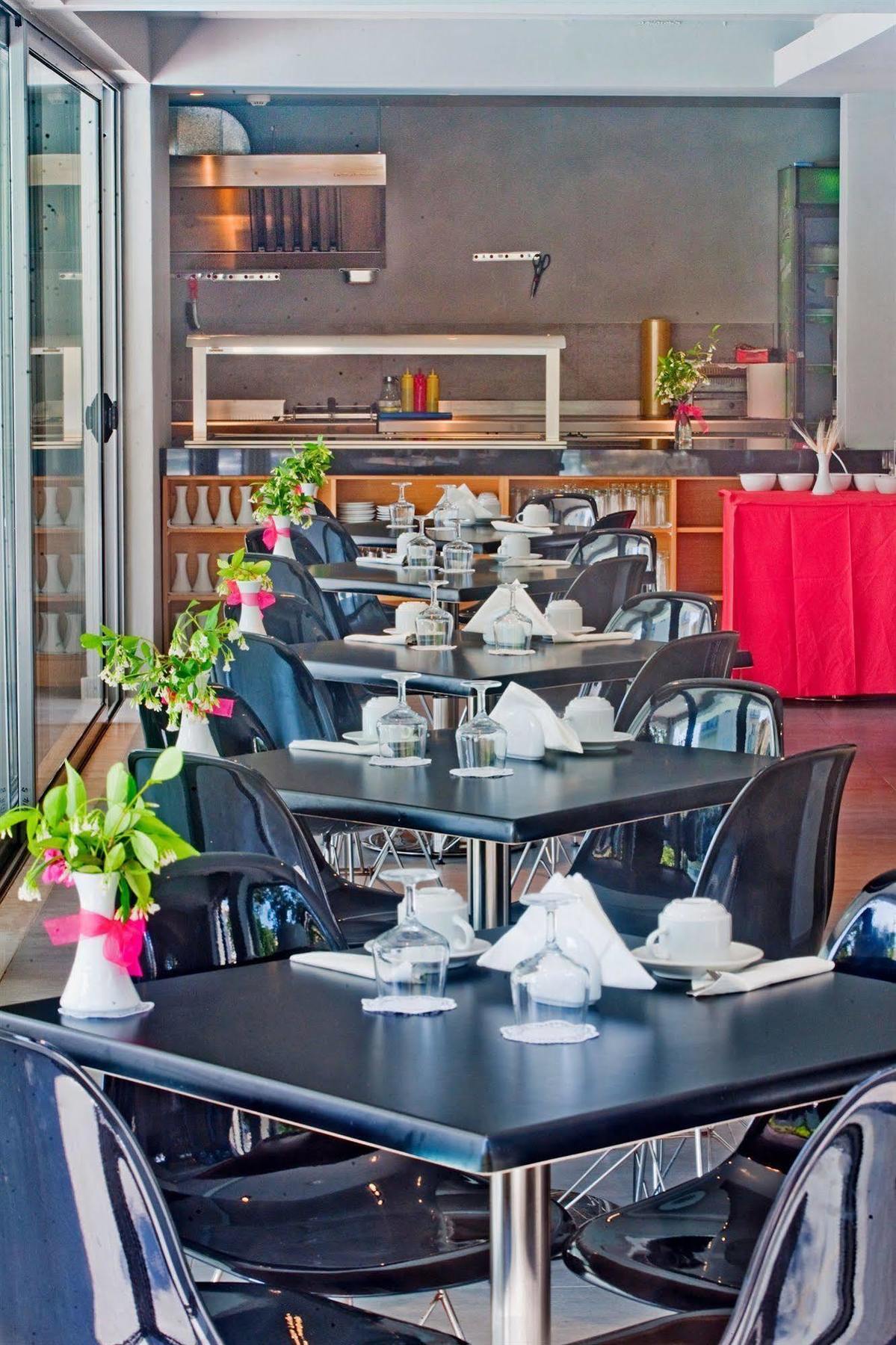 Oktober Downtown Boutique Hotel Rhodes City エクステリア 写真