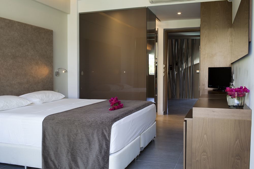 Oktober Downtown Boutique Hotel Rhodes City エクステリア 写真